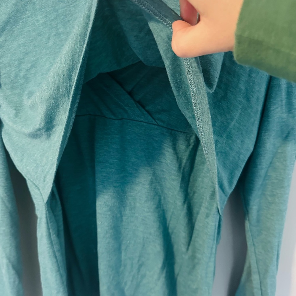 (3) Nursing Hooded Long Sleeve Tops in Coral Pink, Teal & Floral - Picture 8 of 15